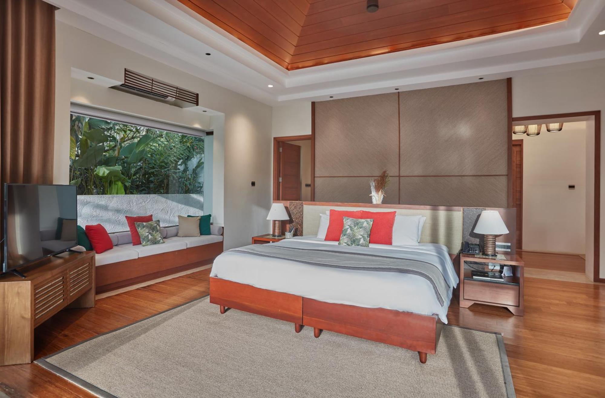 Resort The Farm At San Benito 5*