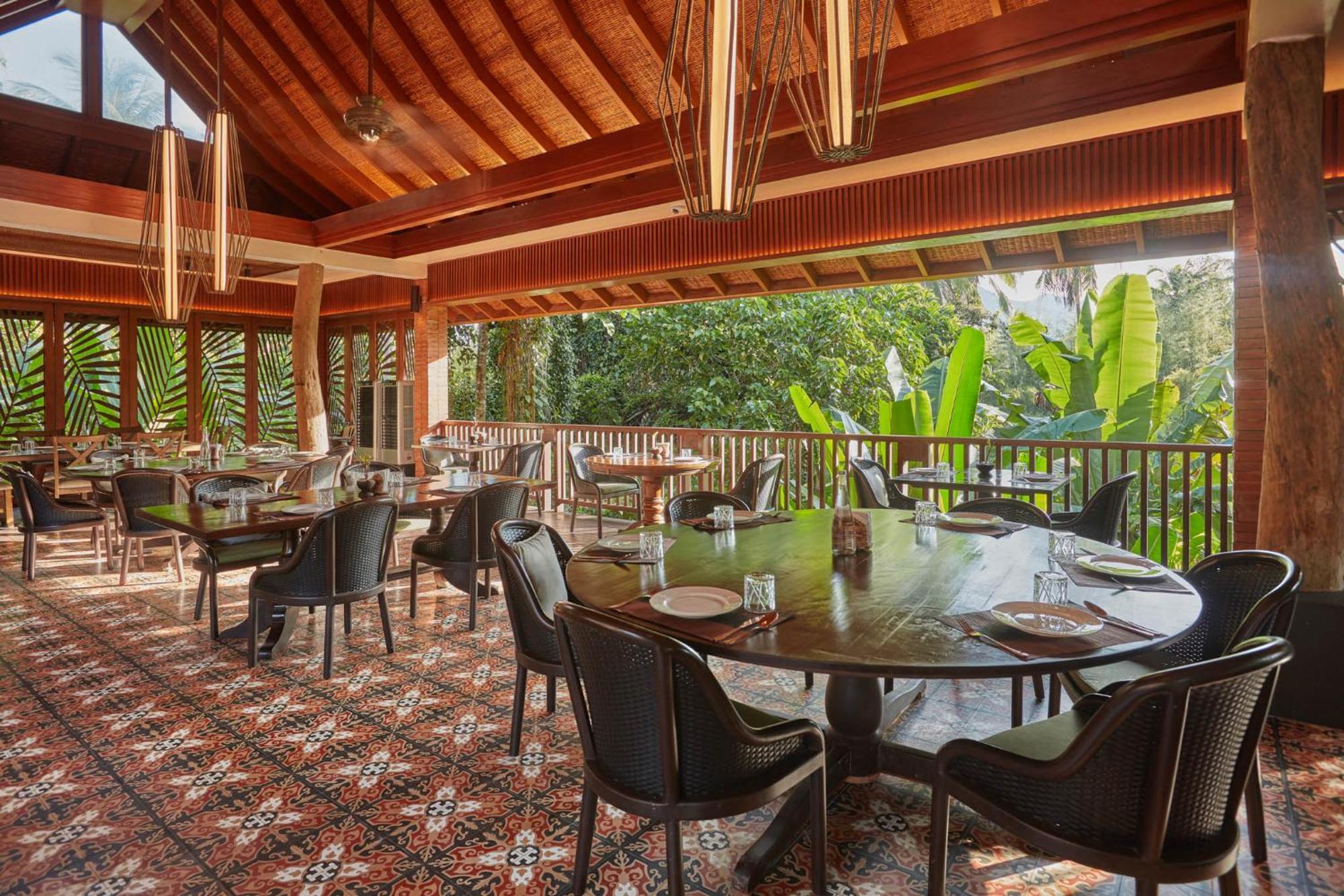Resort The Farm At San Benito 5*